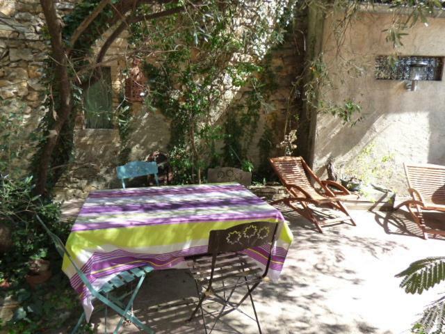 Domaine Chanoine Rambert Saint-Andre-d'Olerargues Екстериор снимка